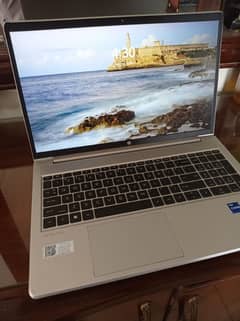 Hp Core I7 12th gen 450. G9