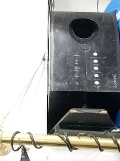 audio speakers complete set good condition