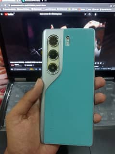tecno camon 40 pro box open 4 days only to buy