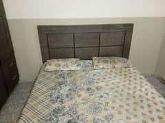 bedroom set for sale urgent