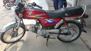 bike for sail. 2010 model injan pack Hy bohat achi chli Hy . .