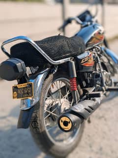 Honda 125 2021 model condition pictures me dykh ly achi Halat me hai
