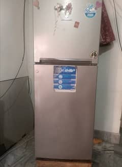 DAWALANCE FRIDGE AVILIBALE CONDDITION 100/90