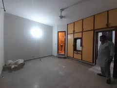 20 Marla Separate Gate And Independent Portion Available For Rent In Ali Park.