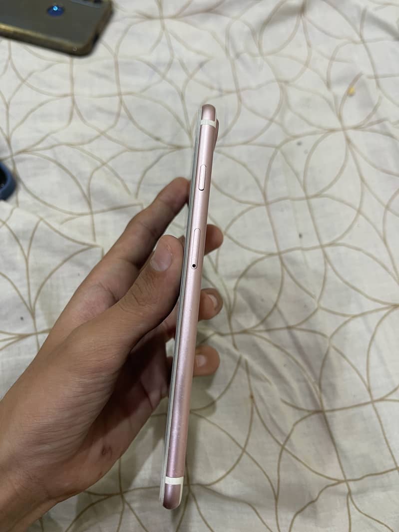iPhone 7 Plus non pta 10/10 condition 3