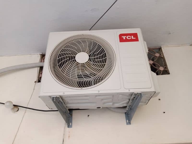 TCL inventer just 1 month use 03195040455 1