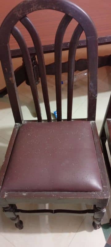big dinning with 6 chairs ok condition and low price 3