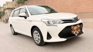 Toyota corolla hybrid fielder 2018