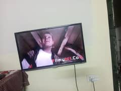 LED32"UHD
