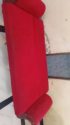 sofa cumbed in good condition