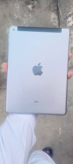 IPAD 5TH GENERATION 32GB LLA MODEL