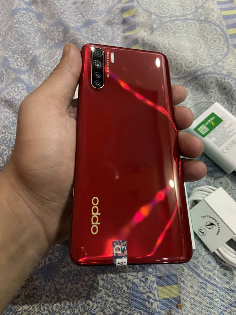 Oppo F15 8/256 0