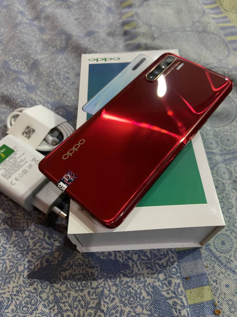 Oppo F15 8/256 1
