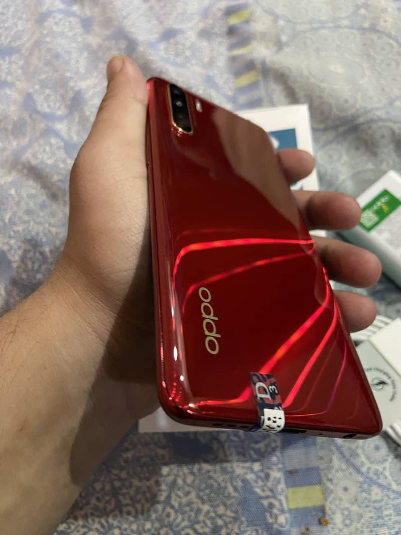 Oppo F15 8/256 2