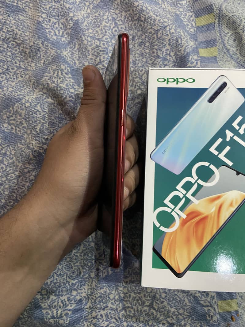 Oppo F15 8/256 6