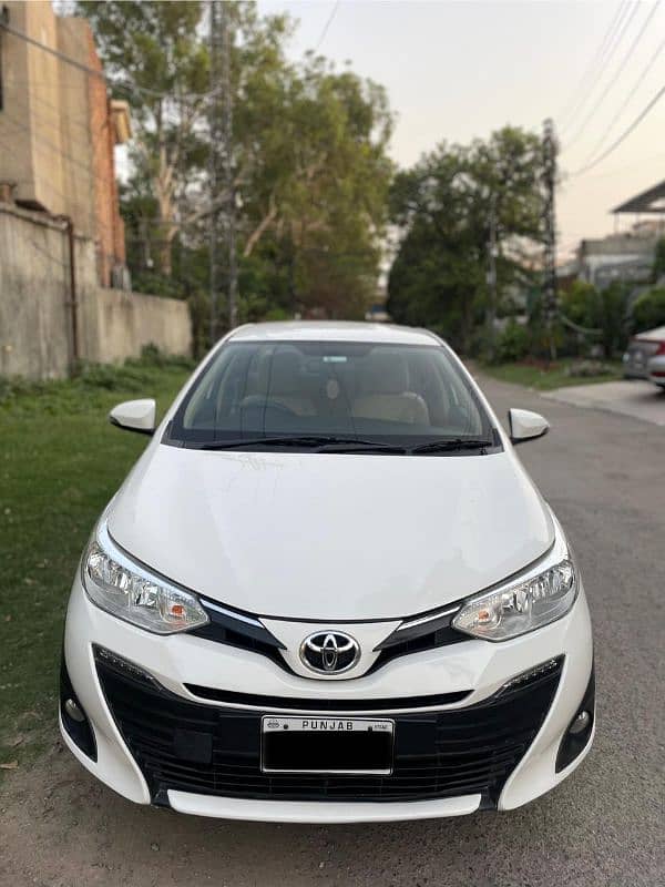 Toyota Yaris ATIV X 2021/2022 4