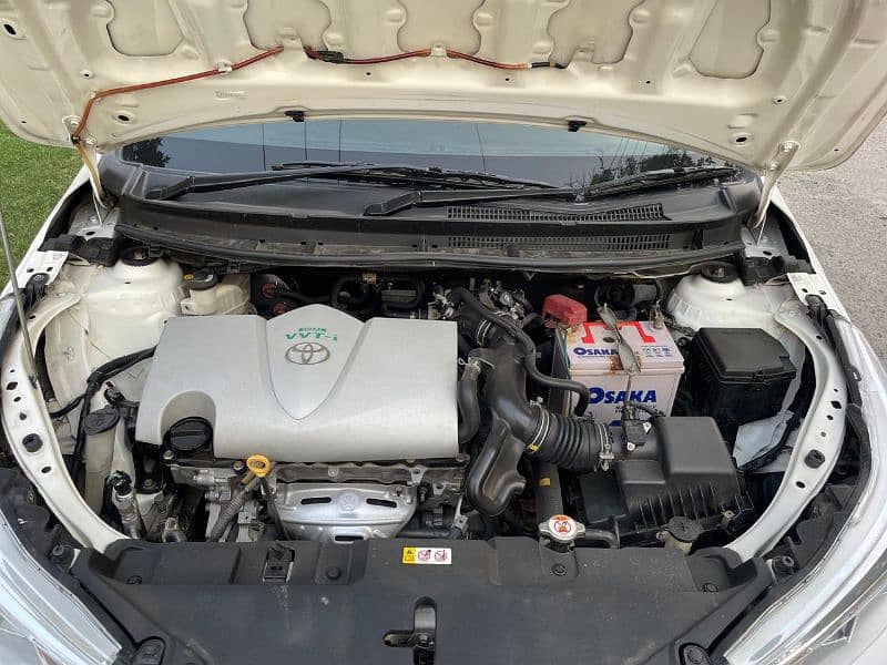 Toyota Yaris ATIV X 2021/2022 15