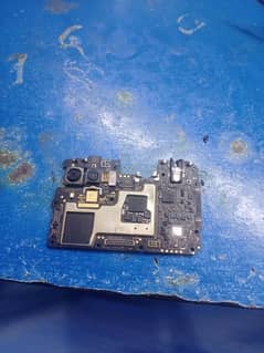 mobile repairing k liye larka chaye 03235787557