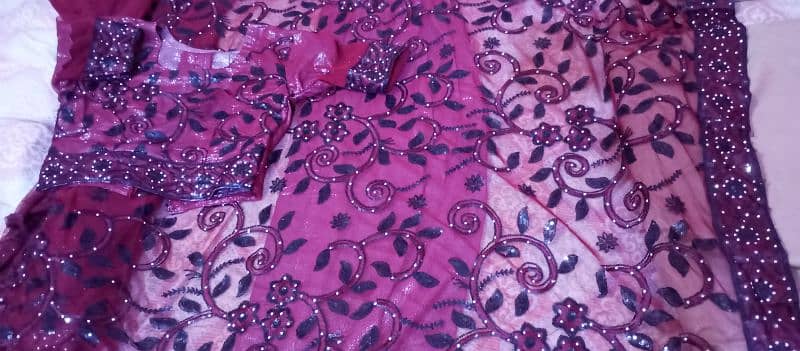 all dress is good condition. beautiful embroidery and nice colours 7