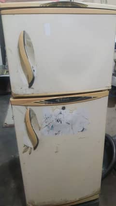 Dalance Medium size fridge in Sheikhupura