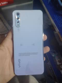 vivo S1