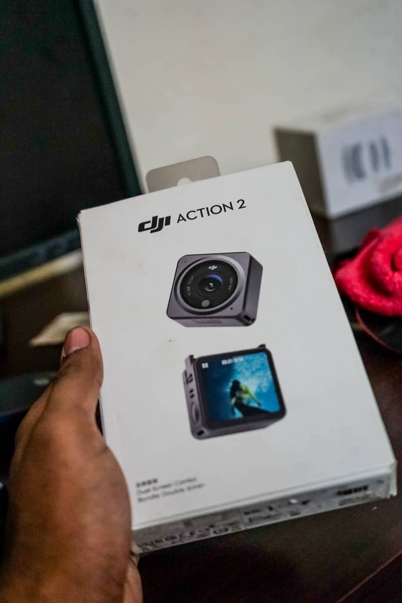 DJI ACTION 2, DUAL SCREEN VLOGGING COMBO 0