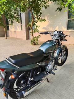 YAMAHA Yb125z-dx(2024)punjab number(03069697358)