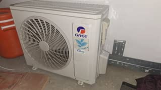 Gree 1.5 Inverter Ac Heat & Coll just Like New