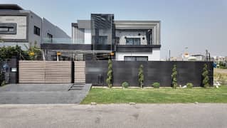 Highly-Desirable House Available In DHA Phase 6 - Block J For sale