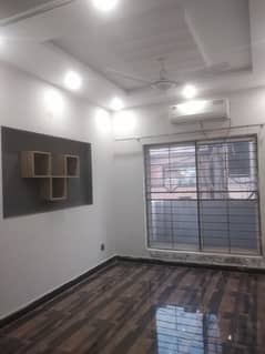 Prime location 5 Marla upper portion for rent in Jubilee Town