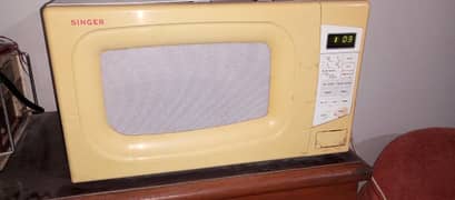 microwave oven