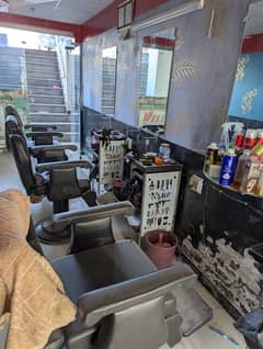 Men hair saloon items for sale