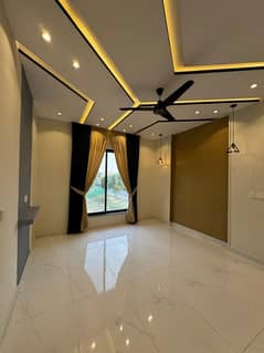 10 MARLA BRAND NEW LUXURY HOUSE FOR SALE IN INVESTOR RATE