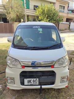 Daihatsu Tanto 2014