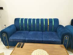 6 Seater Sofa Slightly Used