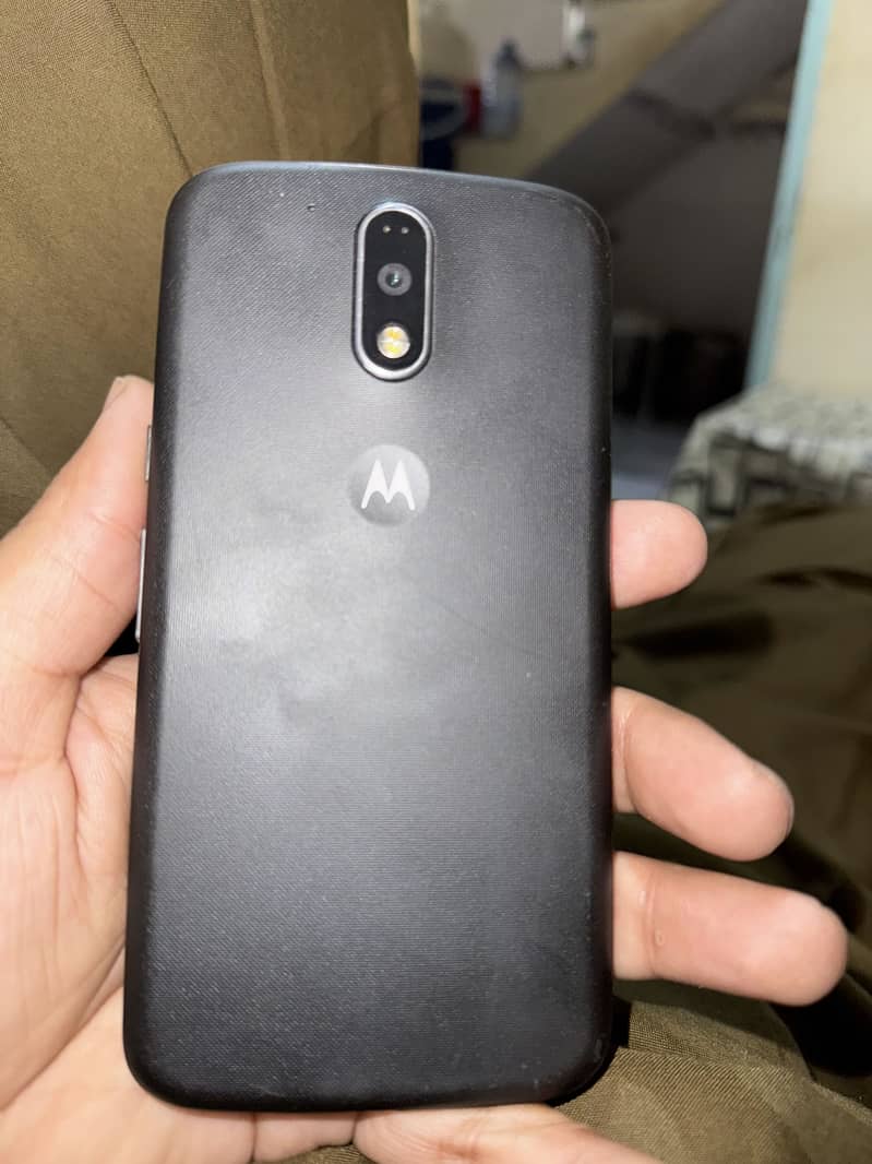 Motorola mobile used good connection no any problems 0