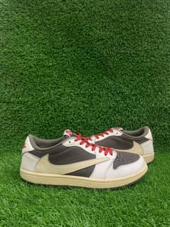 Jordan 1 Retro Low OG SP (Travis Scott Reverse Mocha)