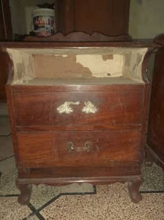 2 wooden side tables