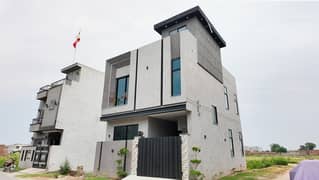 Prime Location 3 Marla House Available In Formanities Housing Scheme - Block N Prime Villas For sale