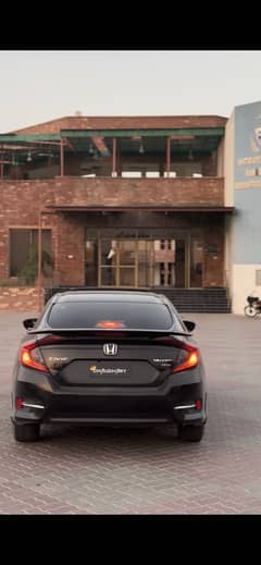 honda civic 2018 model condition is good