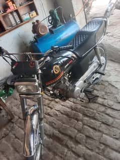 2018 cg 125