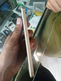 I phone 7 plus 32 gab Pta official prove
