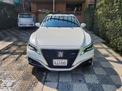 Toyota Crown rs 2019
