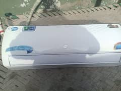 PEL DC inverter 1.5 ton 10/10 condition available in Layyah