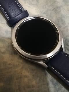 Galaxy Watch 4 Classic  with 2 straps 10/10