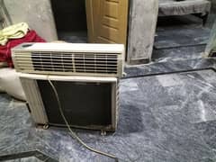 AC for sale used condition 10/7 no repair original