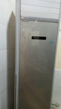Kenwood 2.0 ton eElement floor standing AC (KEE240F)