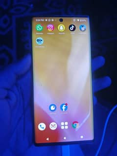 Arrow Docomo F52A
