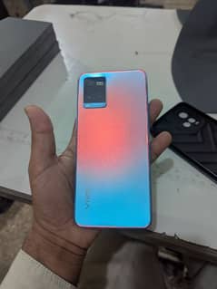 vivo y33s all okay daba charging sath
