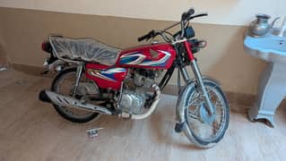 Honda 125 2022 ke 4th mont ki Karachi number